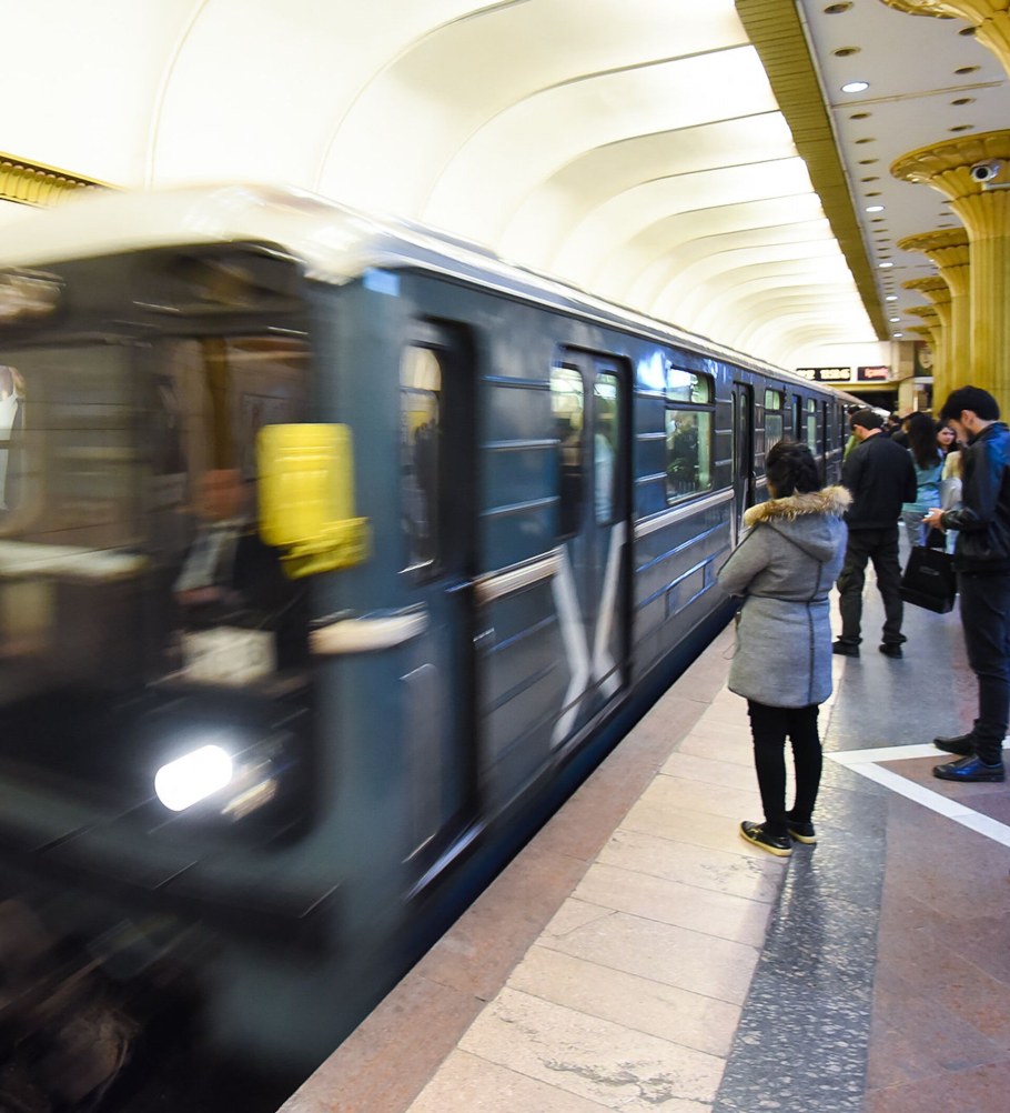 Метро в Баку ЧП