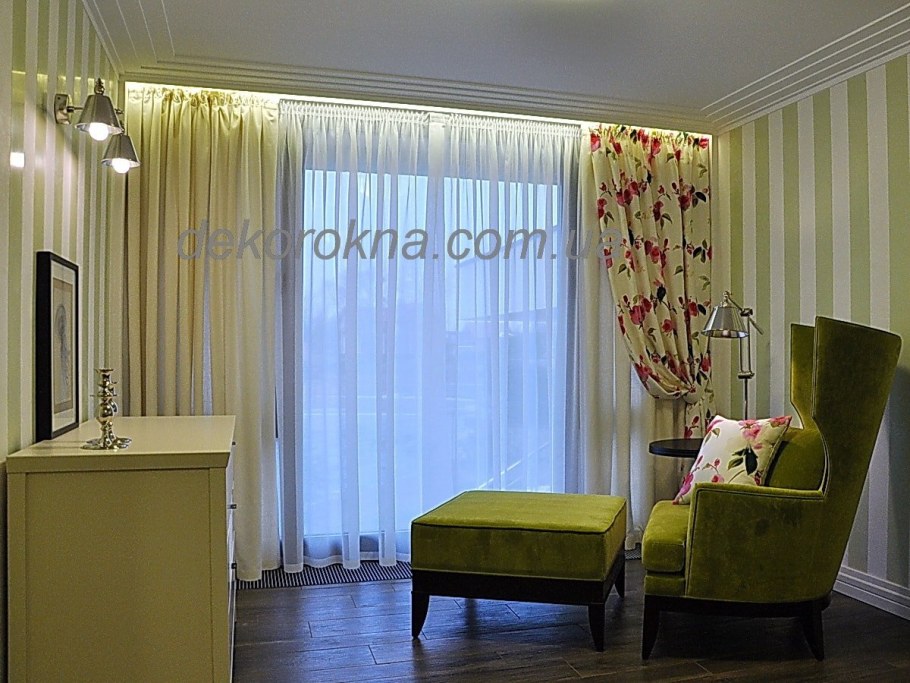 Шторы в маленький зал