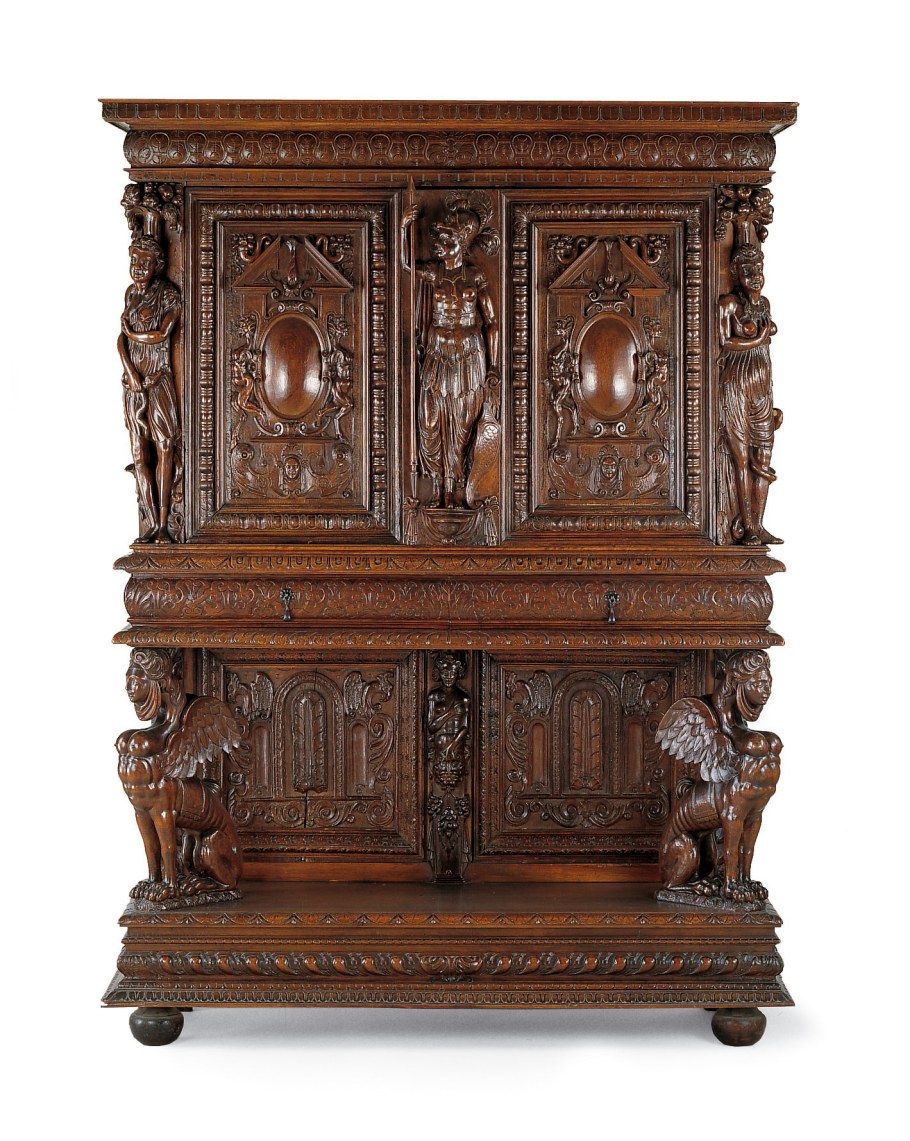 Дрессуар Готика