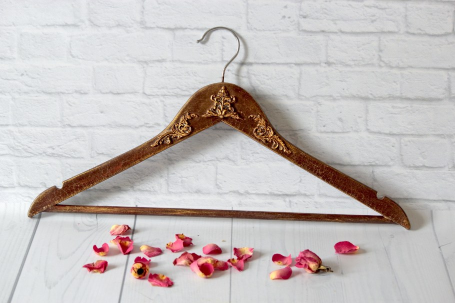 Красивые вешалки