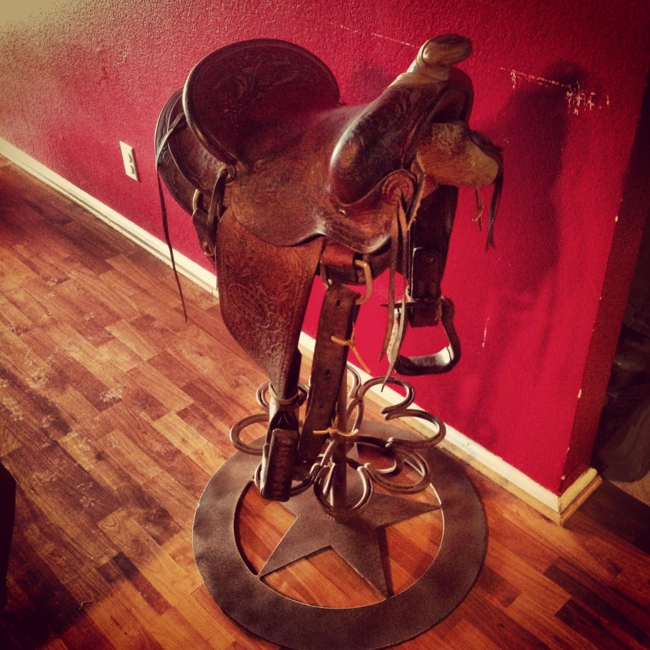 Стул из велосипедного седла