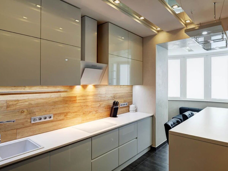 Кухня с деревянной столешницей