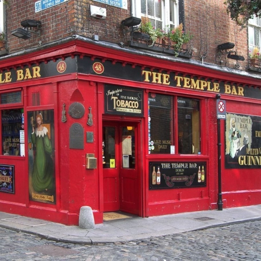 Фасад ресторана Лондон паб