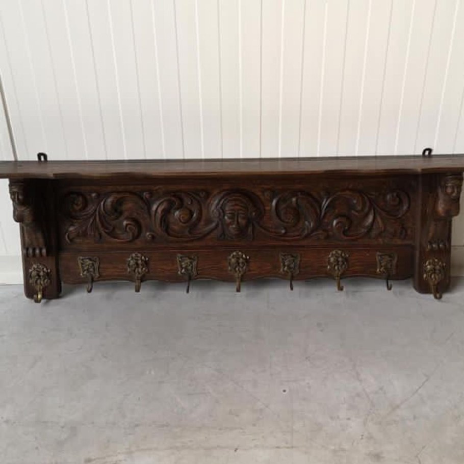 Вешалка из дуба настенная