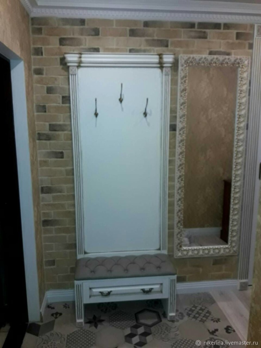 Вешалка в коридор с зеркалом