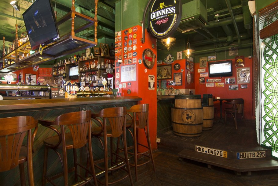 Ирландский паб интерьер