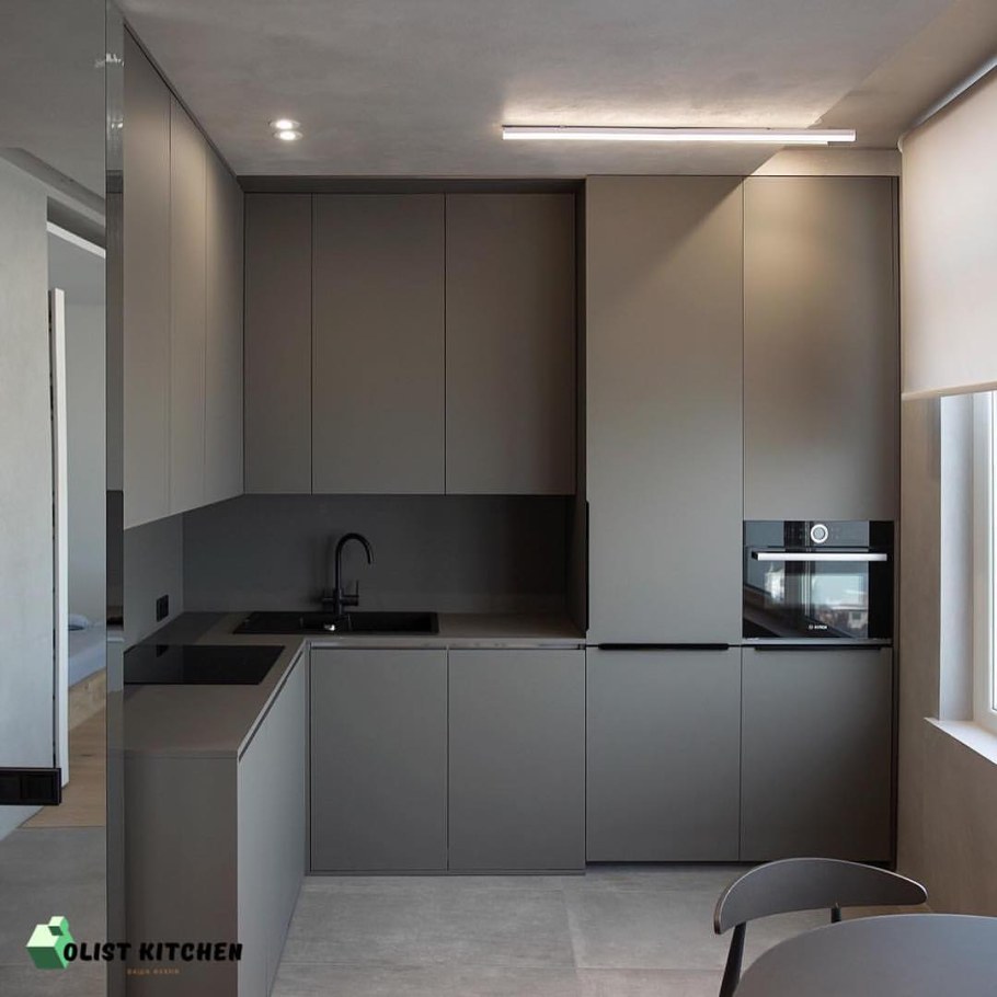 Кухня серая матовая современная угловая