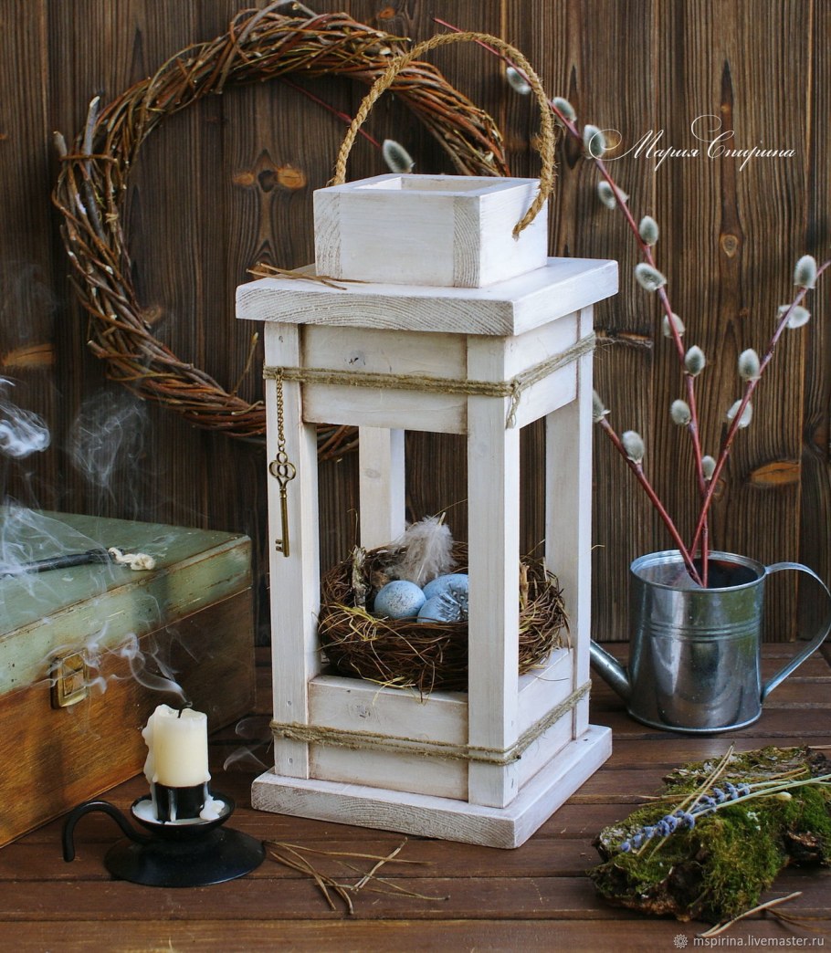 Фонарь деревянный декоративный