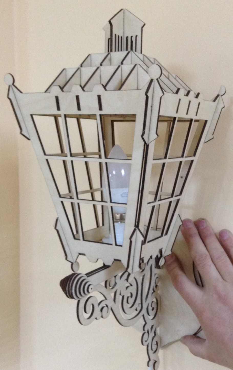 Фонарь из фанеры