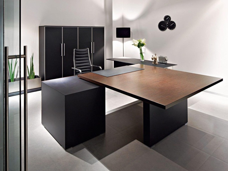 Брифинг стол Sinetica