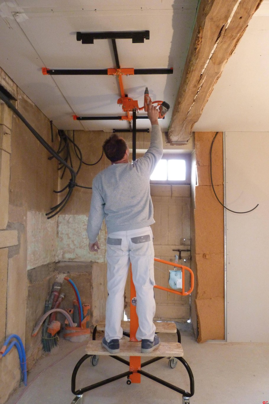 ПРЕМОС подъемник для гипсокартона