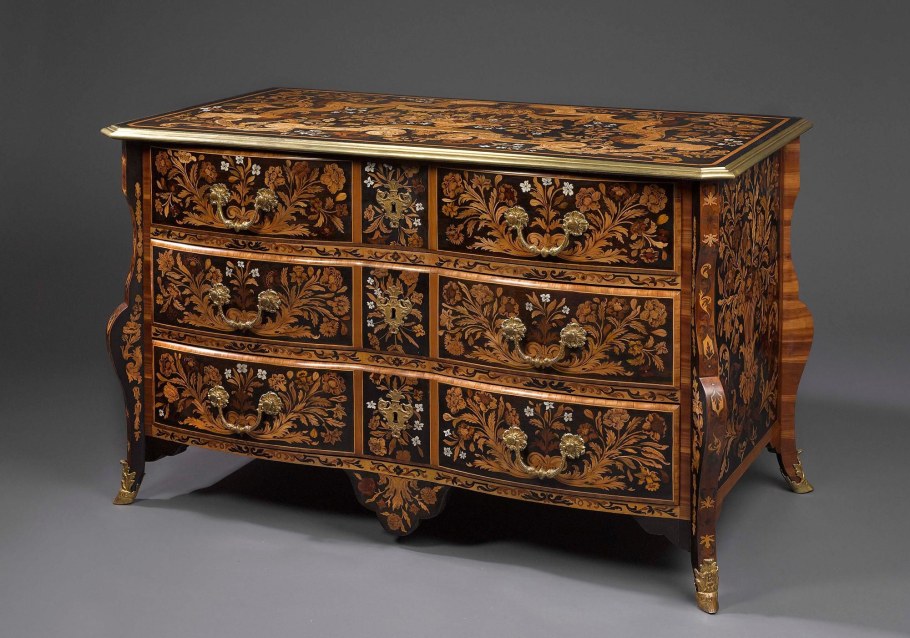 Комод Мазарини