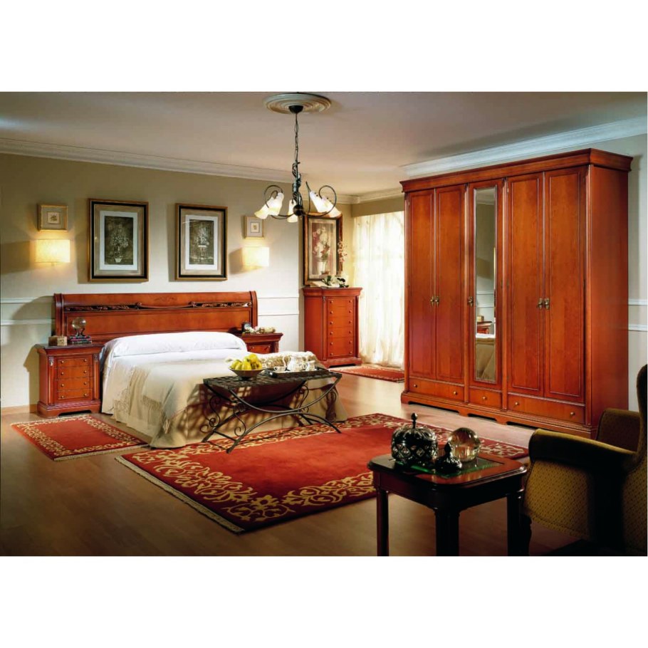 Испанский спальный гарнитур
