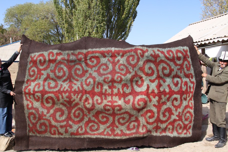 Ала кийиз юрта