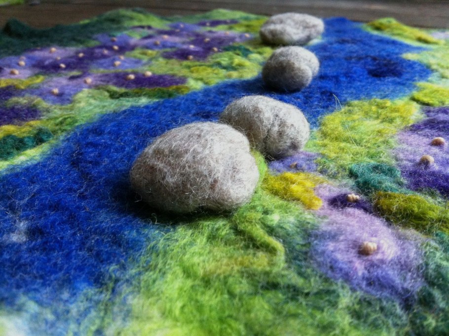 Валяный ковер