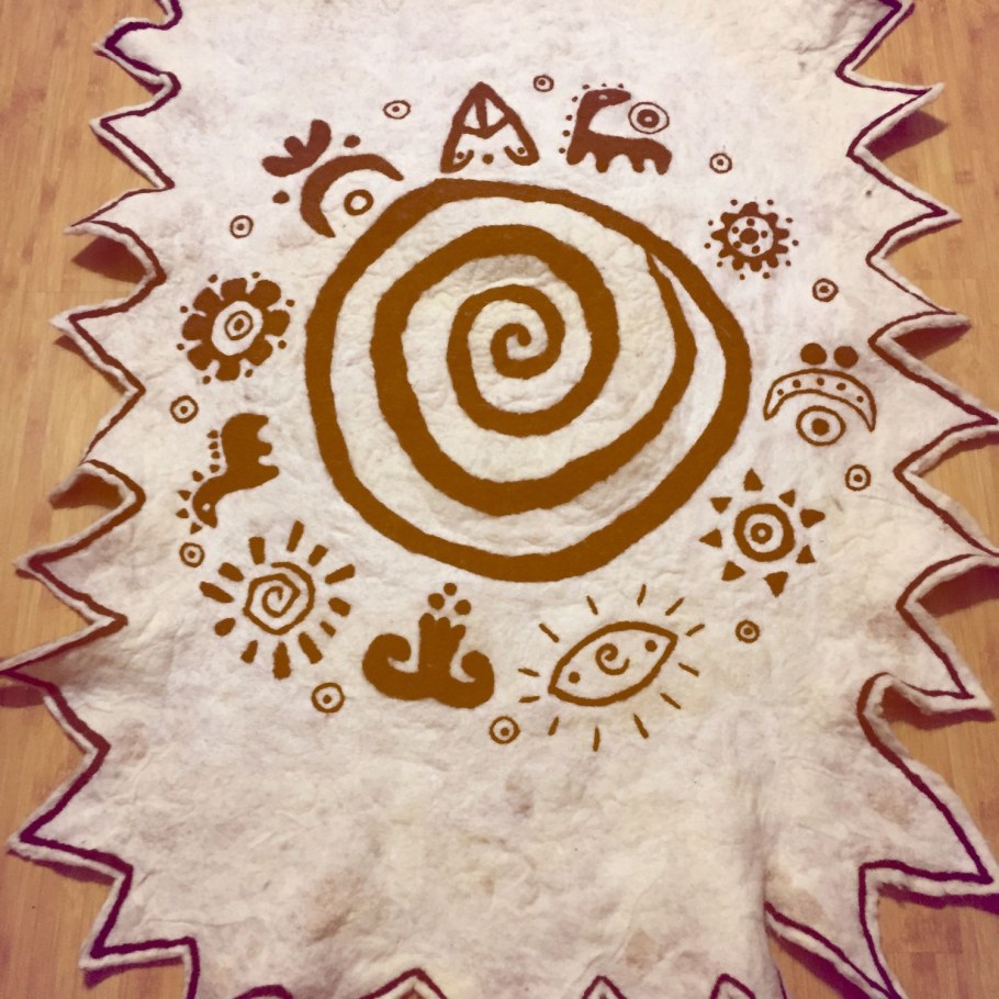 Валяный ковер