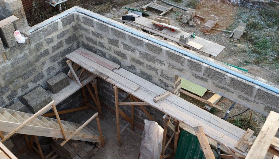 Армопояс 200х200