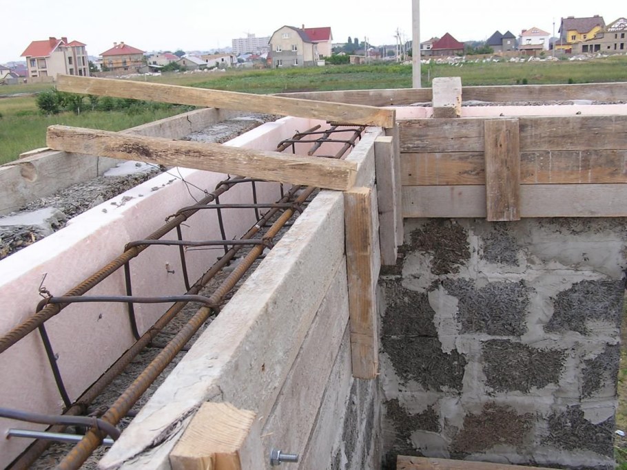 Армопояс 200х200