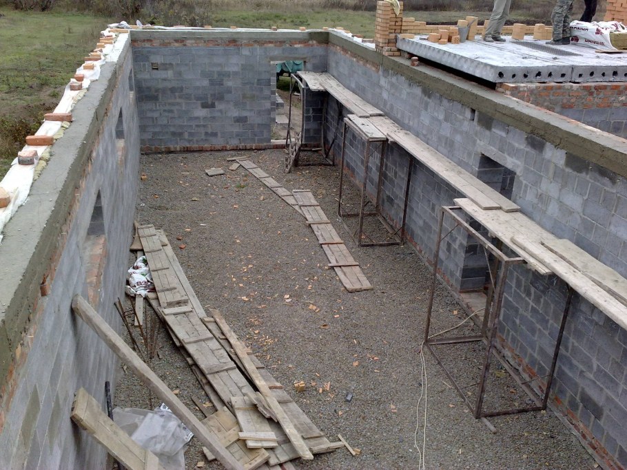 Армопояс для керамзитобетонных блоков