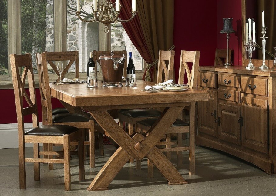 Стол из дерева