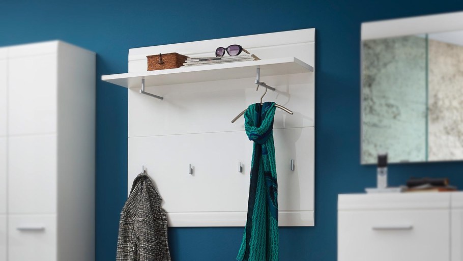 Вешалка с полкой в прихожую