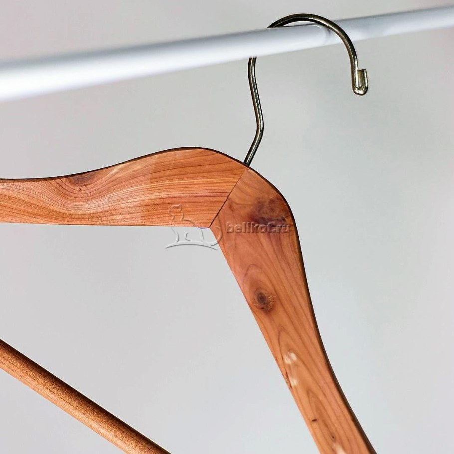 Вешалка Антимоль