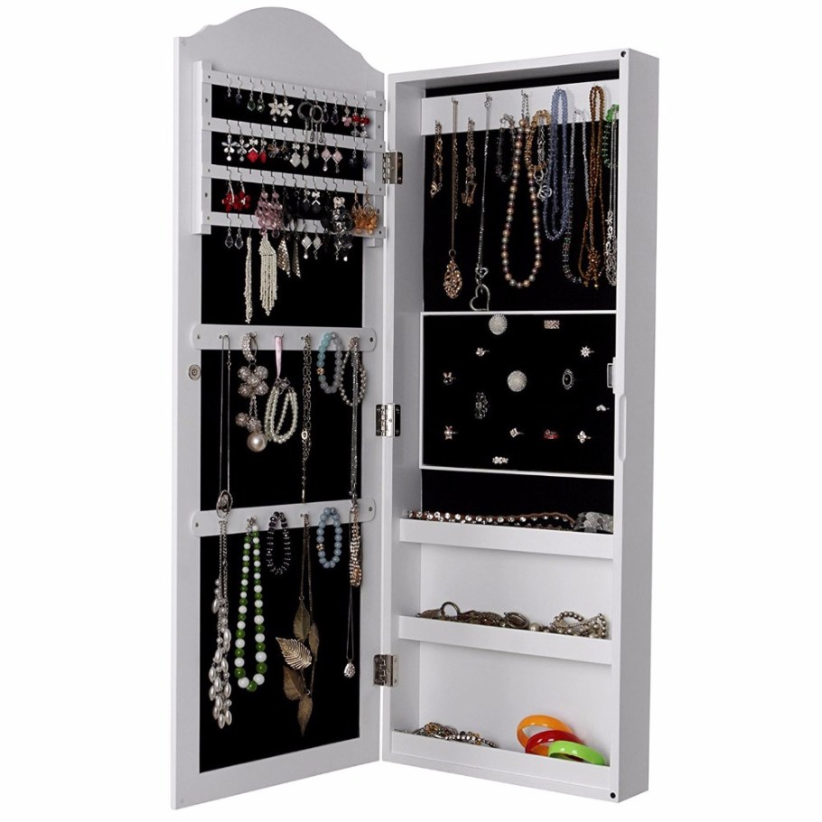 Шкафчик для бижутерии настенный