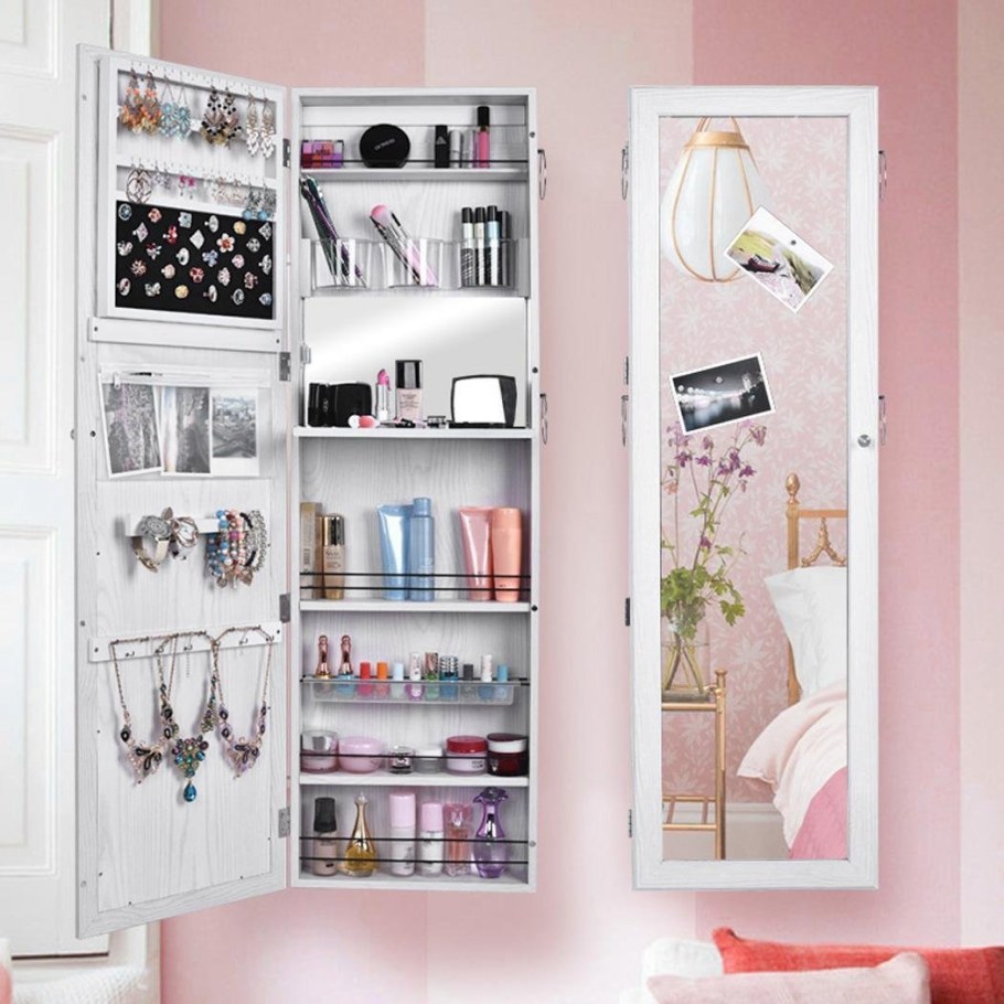 Шкаф для косметики