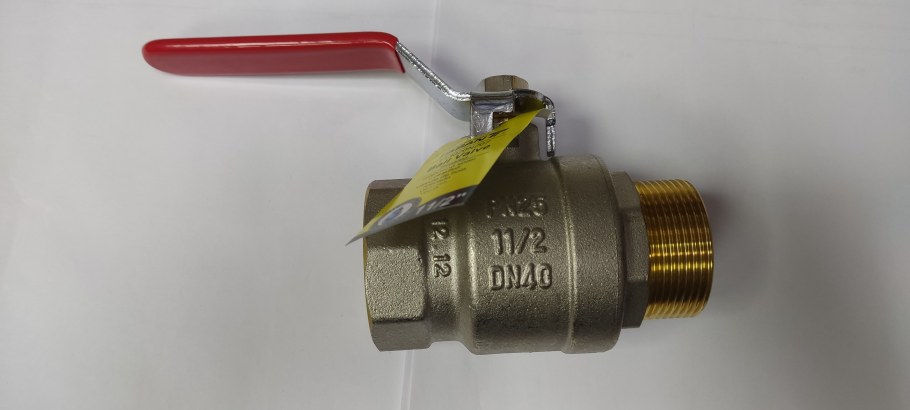 Кран шаровый Bugatti 1/2” нар.-нар., ручка “бабочка”