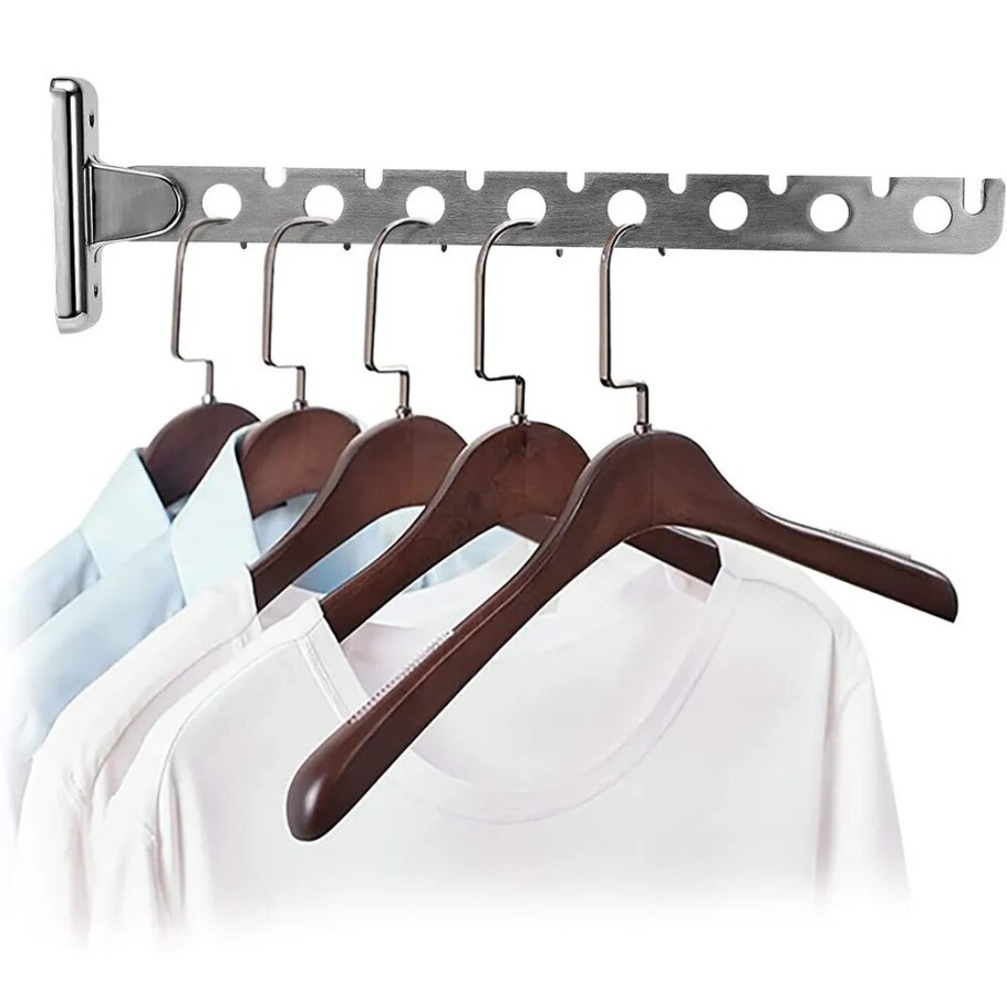 Складная вешалка для одежды настенная