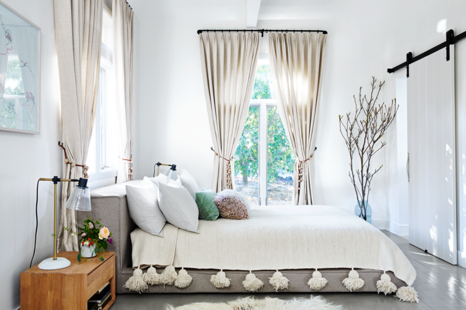 Шторы в спальню