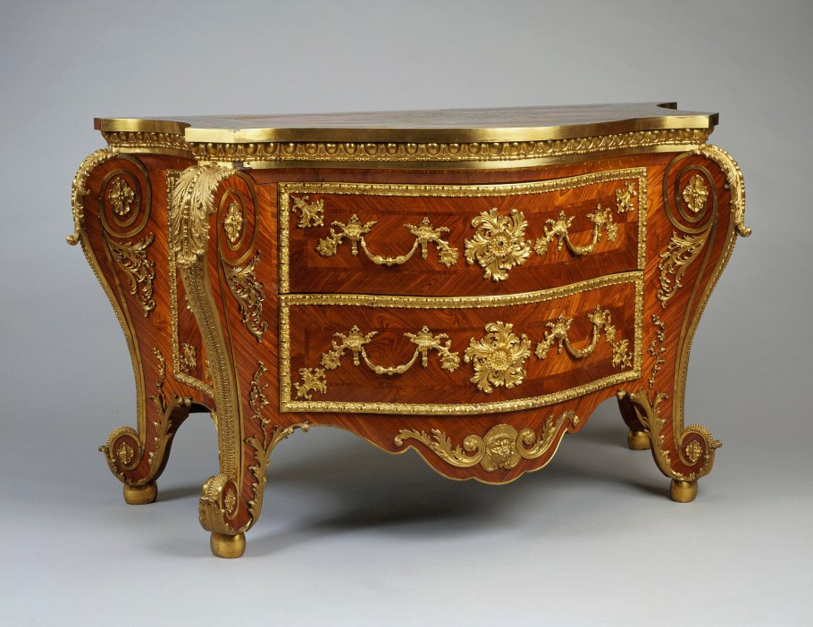 Французская антикварная мебель