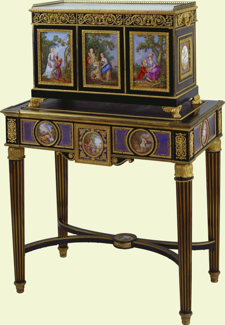 Антиквариат мебель