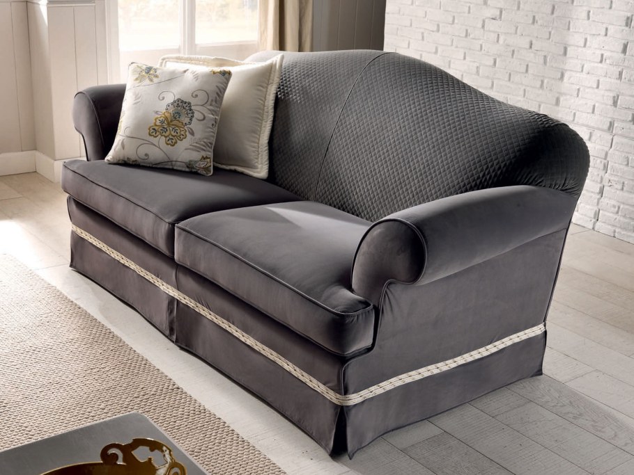 Итальянская мягкая мебель Hilton Country collection фабрики epoque treci Salotti