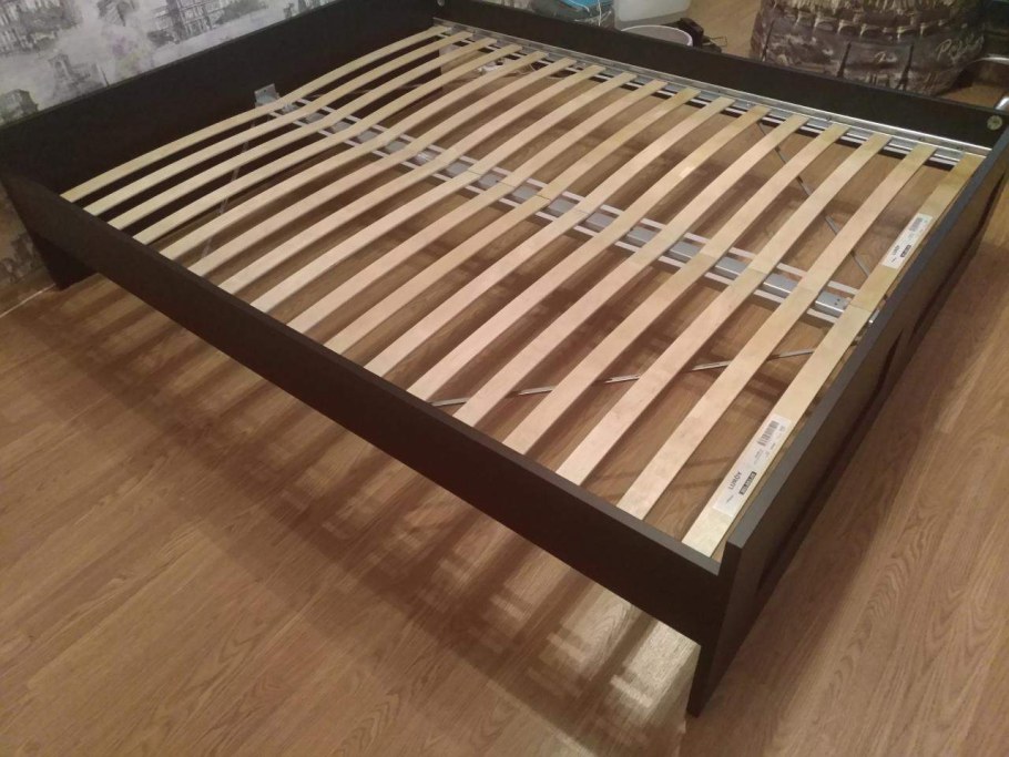 Кровать 1600 на 2000