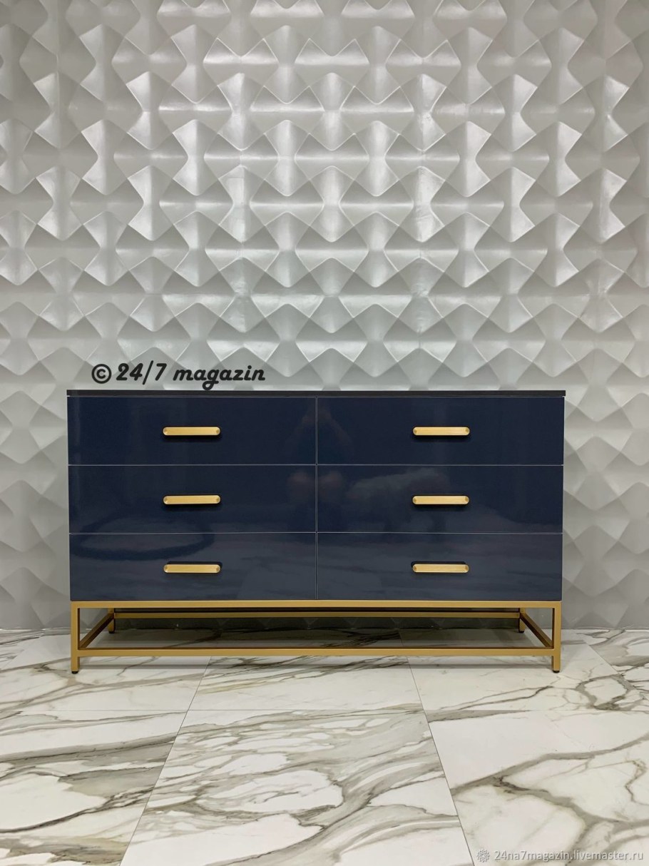 Комод черный с золотом