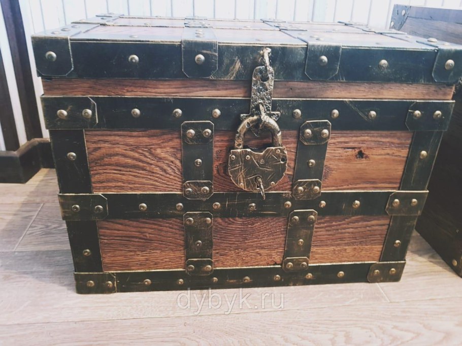 Сундук деревянный под старину