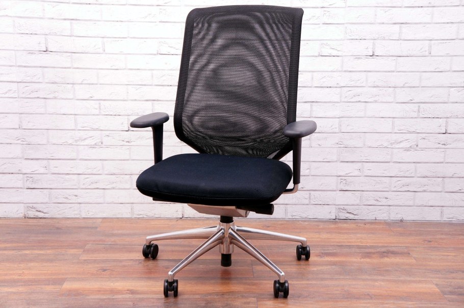 Кресло Vitra Meda