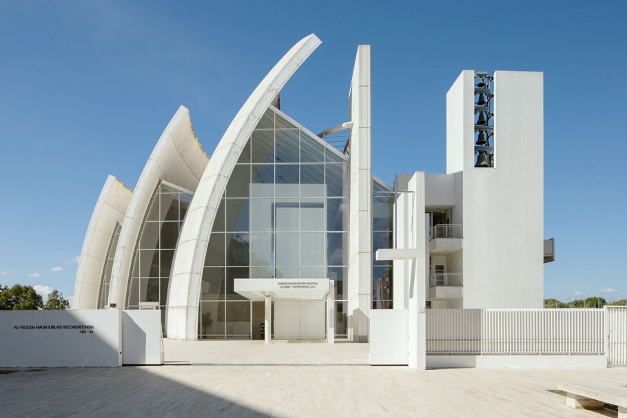 Архитектор Ричард Мейер Церковь дио Падре Мизерикордиозо