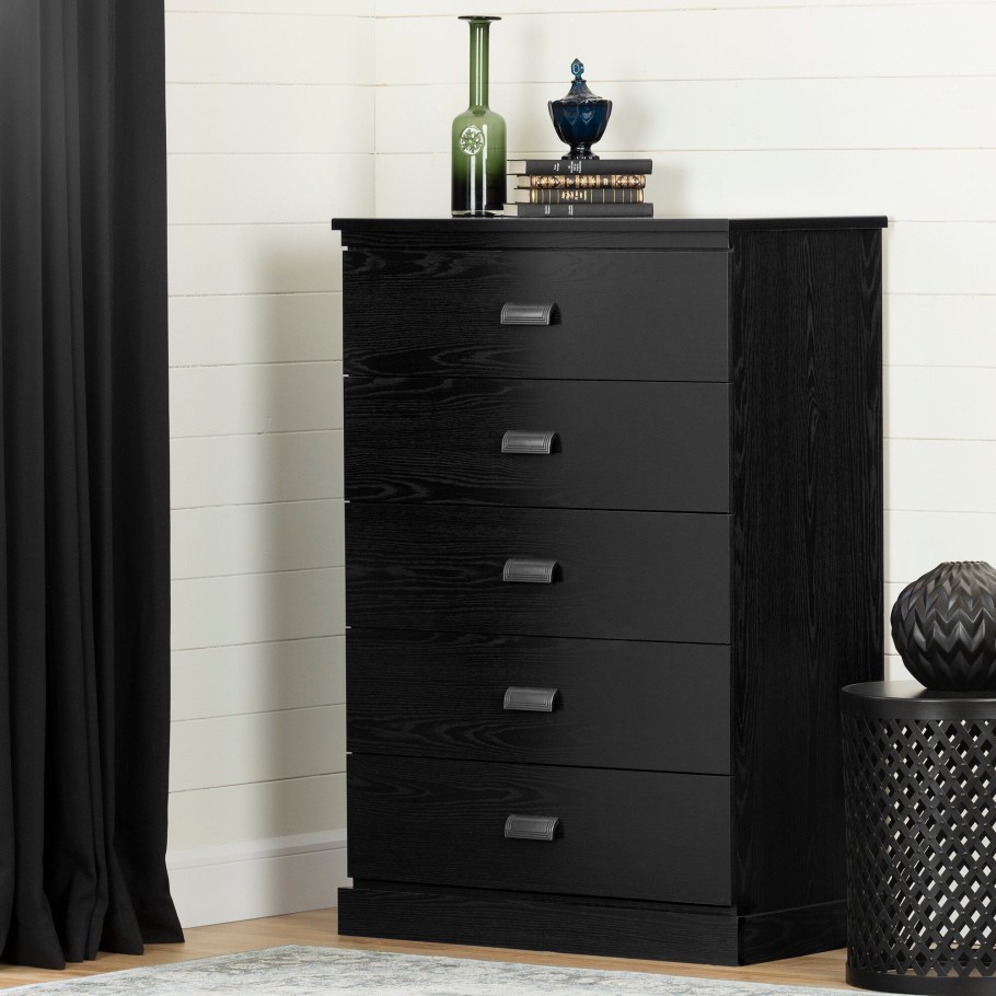 Комод белый с черным