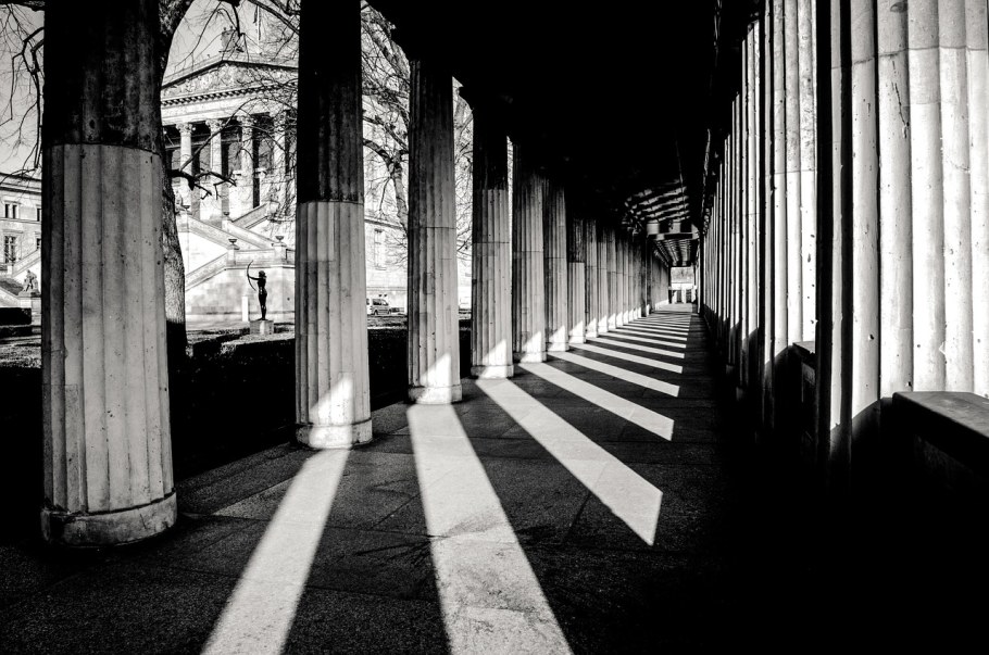 Колоннада ритм архитектура