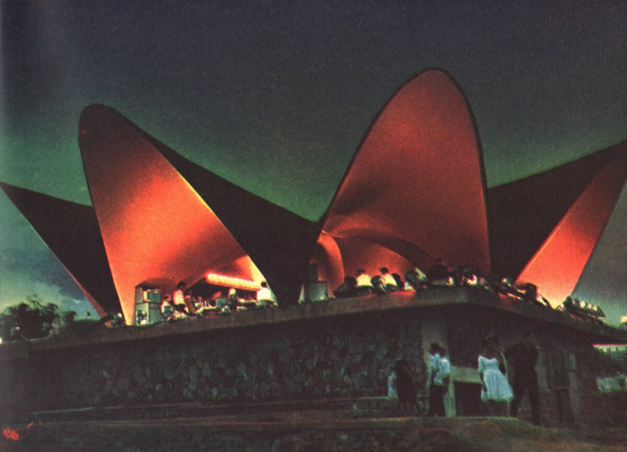 Кафе Жемчужина в Баку Азербайджан