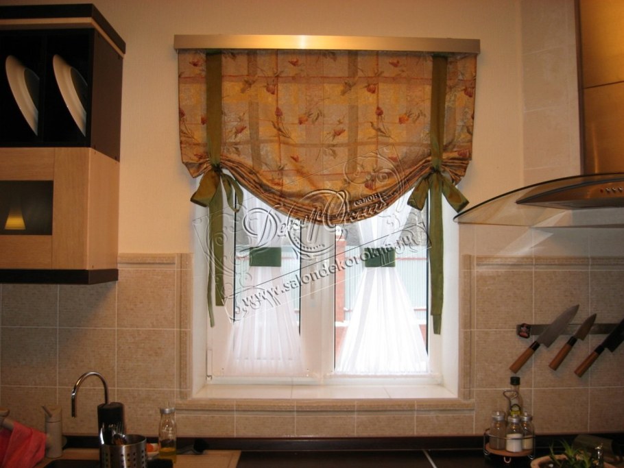 Шторы кафе на дверь