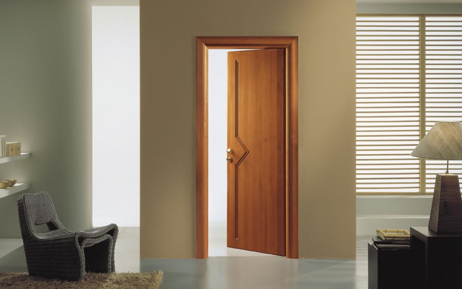 Межкомнатные двери рыжие