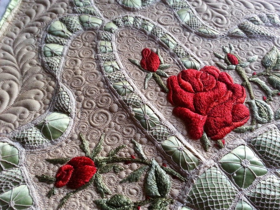 Художественная стежка на швейной