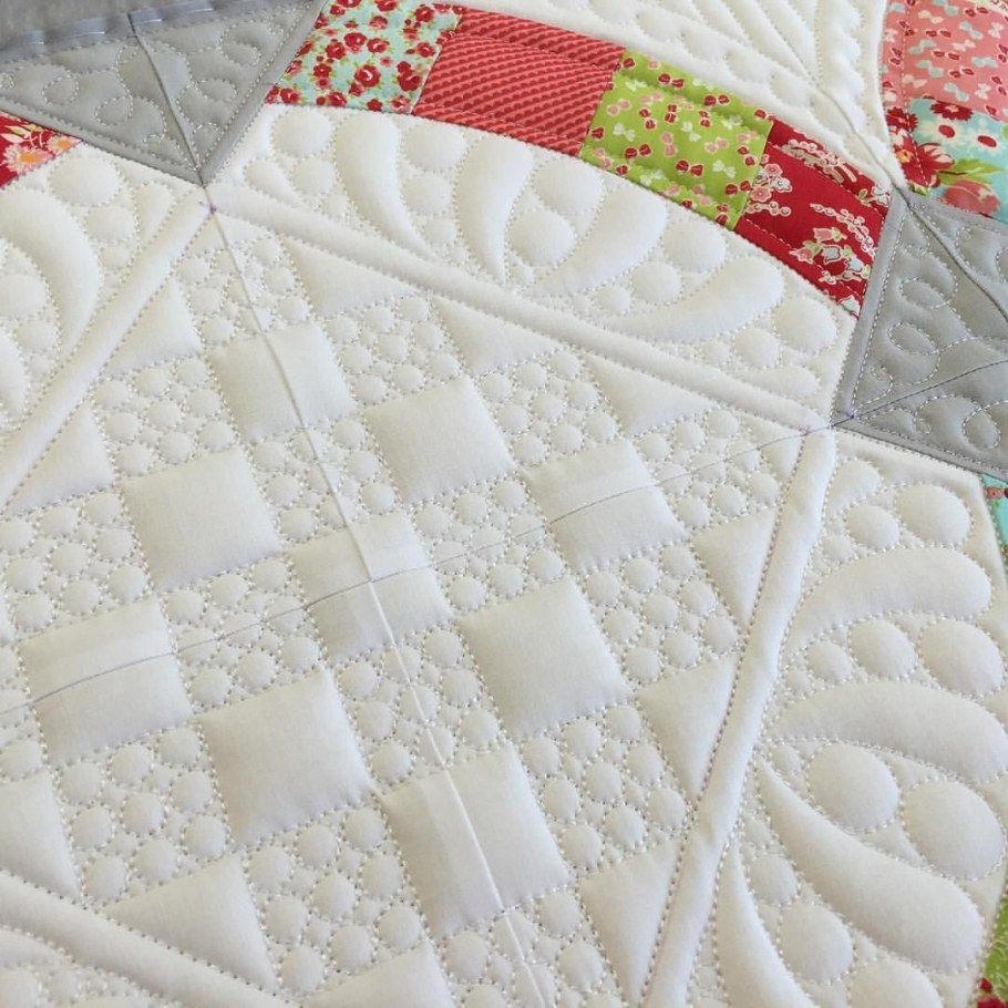 Стеганые одеяла пэчворк