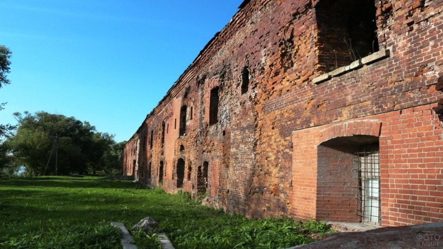 Стена Брестской крепости