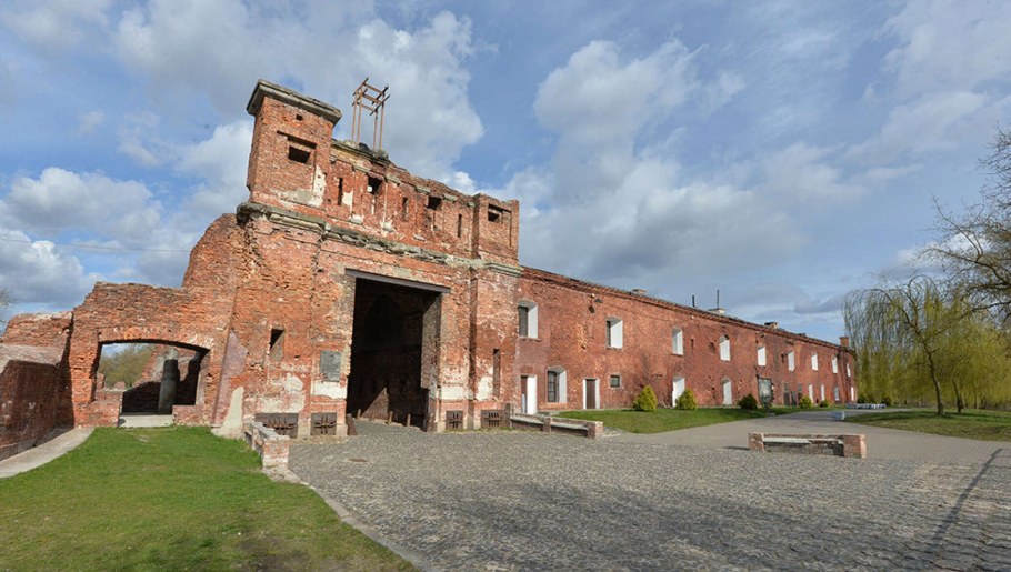 Тираспольские ворота Брестская крепость