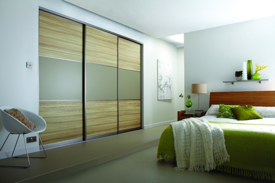 Встроенный шкаф в спальне