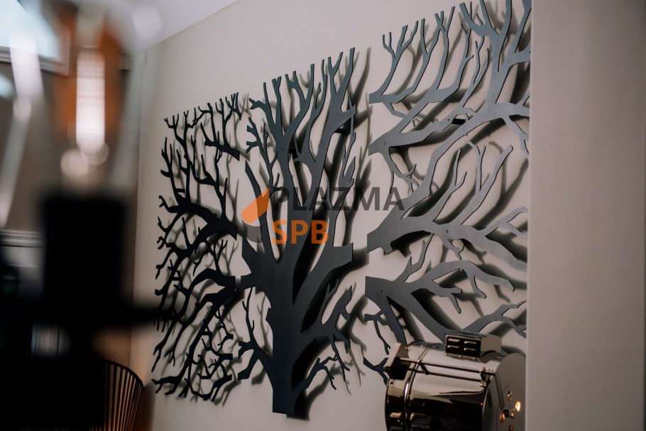 Металлическое дерево для интерьера